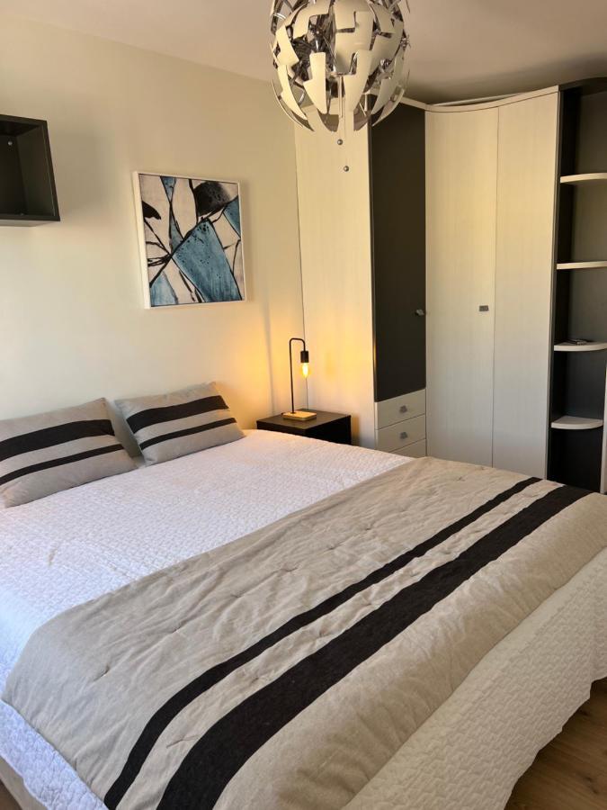 Luxury 190M2 Amplio Apartamento Moderno Con Terraza En La Azotea De 50M2 Junto A La Playa, En El Centro De Torre Del Mar, Malaga, Modern Large Apartment With 50M2 Roof Terrace By The Beach, Right In The Center Of Torre Del Mar, Malaga Luaran gambar