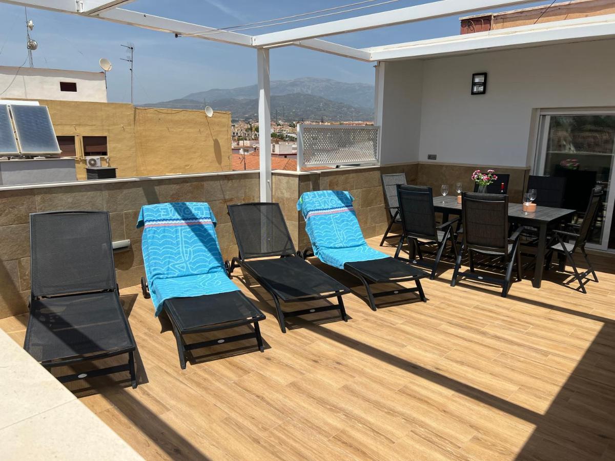 Luxury 190M2 Amplio Apartamento Moderno Con Terraza En La Azotea De 50M2 Junto A La Playa, En El Centro De Torre Del Mar, Malaga, Modern Large Apartment With 50M2 Roof Terrace By The Beach, Right In The Center Of Torre Del Mar, Malaga Luaran gambar