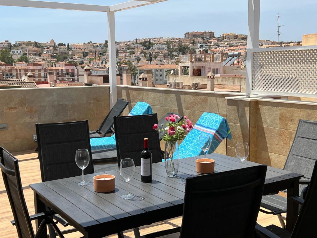 Luxury 190M2 Amplio Apartamento Moderno Con Terraza En La Azotea De 50M2 Junto A La Playa, En El Centro De Torre Del Mar, Malaga, Modern Large Apartment With 50M2 Roof Terrace By The Beach, Right In The Center Of Torre Del Mar, Malaga Luaran gambar